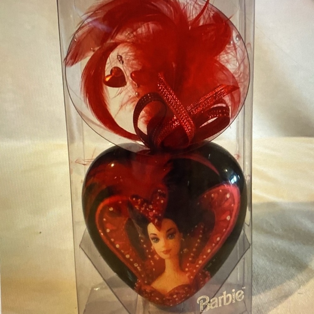 Queen.Barbie Red Heart Ornament with Feathers 90’s